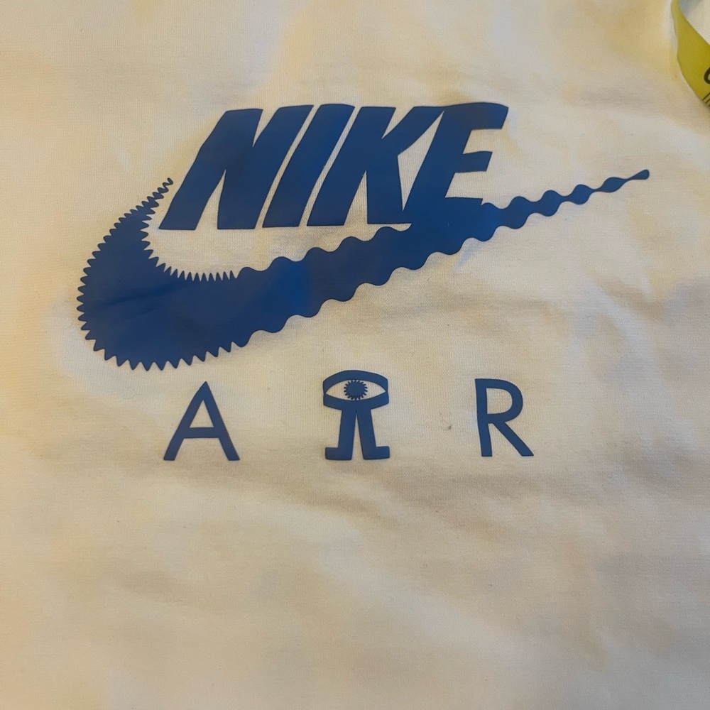 Nike Blue and Cream Short Sleeve Tee